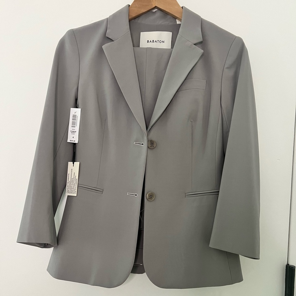 NWT Babaton Italian wool grey blazer 2-pc pant suit (blazer size 4 pants size 6)